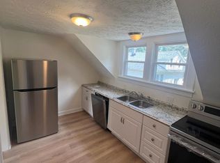 965 Lake Ave #1, Aurora, OH 44202
