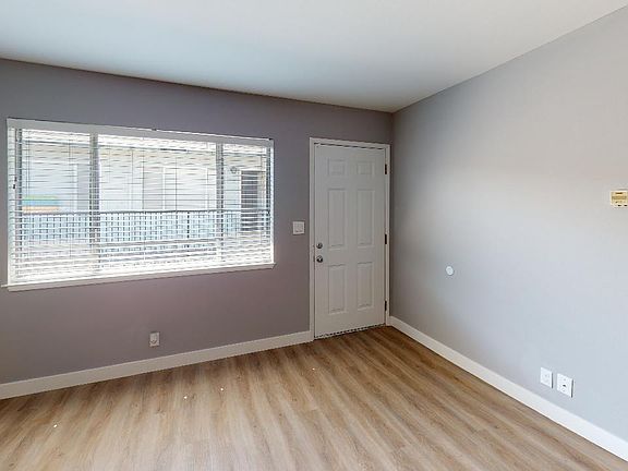 5th image of 544 S 6th St #4