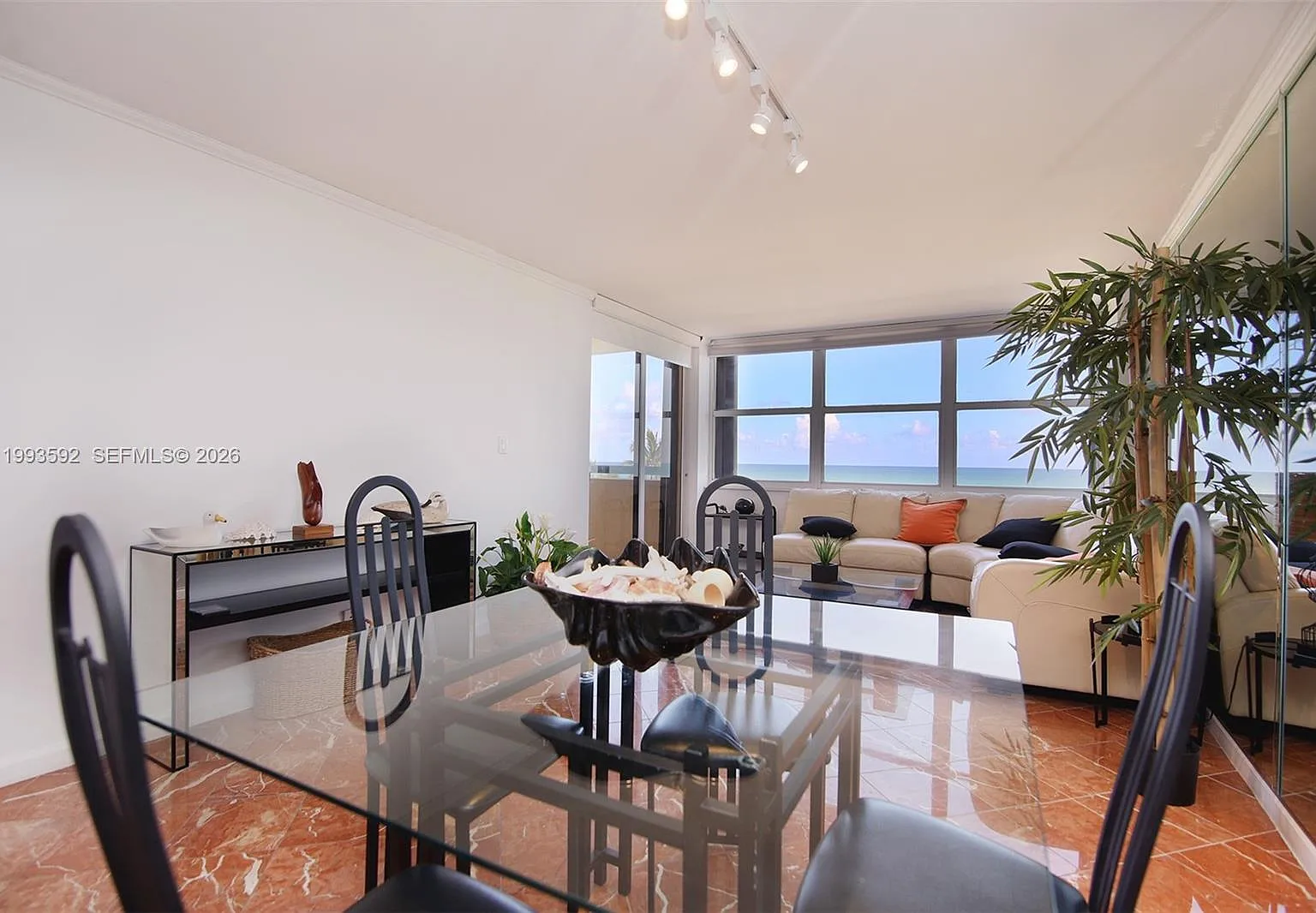 Club Atlantis Condo — Photo 3