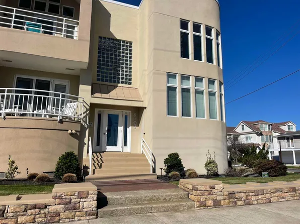 9101 Atlantic Ave APT 202, Margate City, NJ 08402