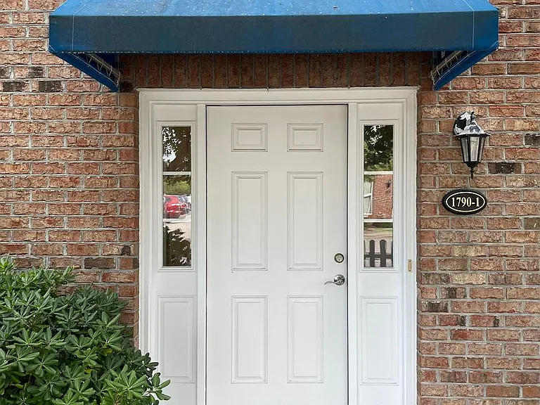 1790 Queen Anne St #1 — Photo 2