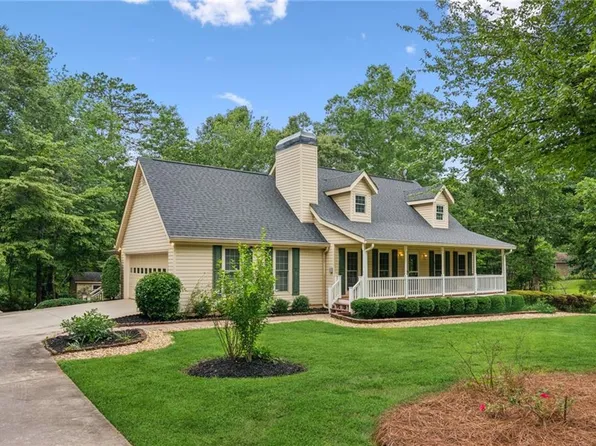 1420 Pilgrim Rd, Cumming, GA 30040
