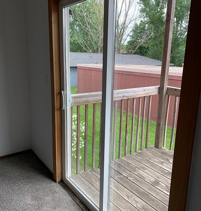 1st image of 2421 20th Ave S #204