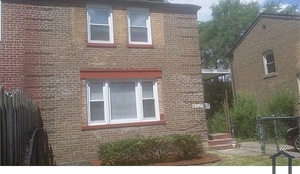 2nd image of 9708 S Yates Ave