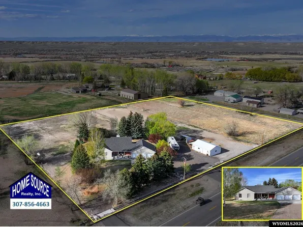 6659 Riverview Rd, Riverton, WY 82501
