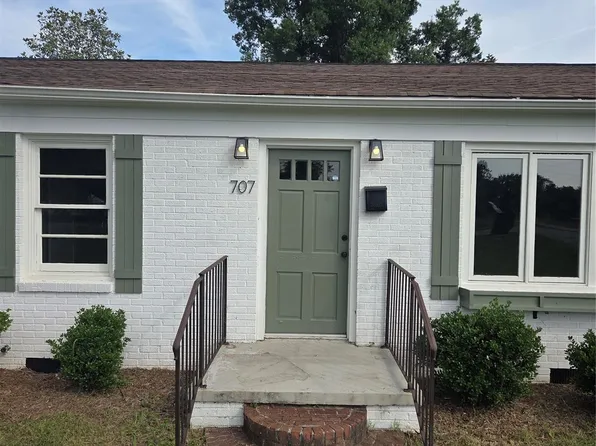 707 E 1st St, Cherryville, NC 28021