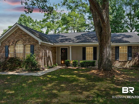 4th image of 13160 Oak Forge Dr