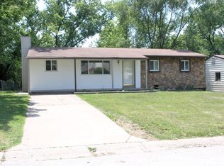 207 Harvest Dr, Saint Charles, MO 63304