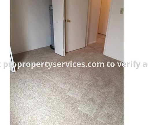 5th image of 32 W Washington St