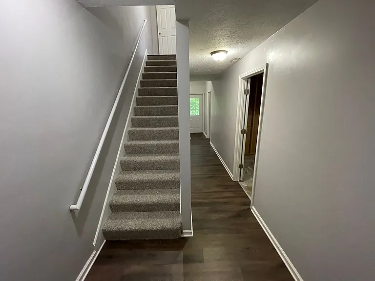 190 Benson Pike Duplex — Photo 1