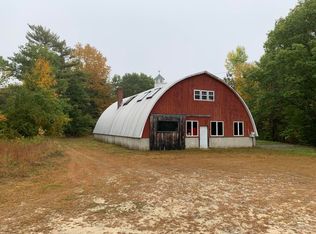 2 Palmer Ln, Topsham, ME 04086