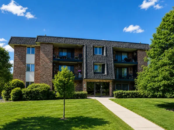 9122 W 140th St APT 1SW, Orland Park, IL 60462