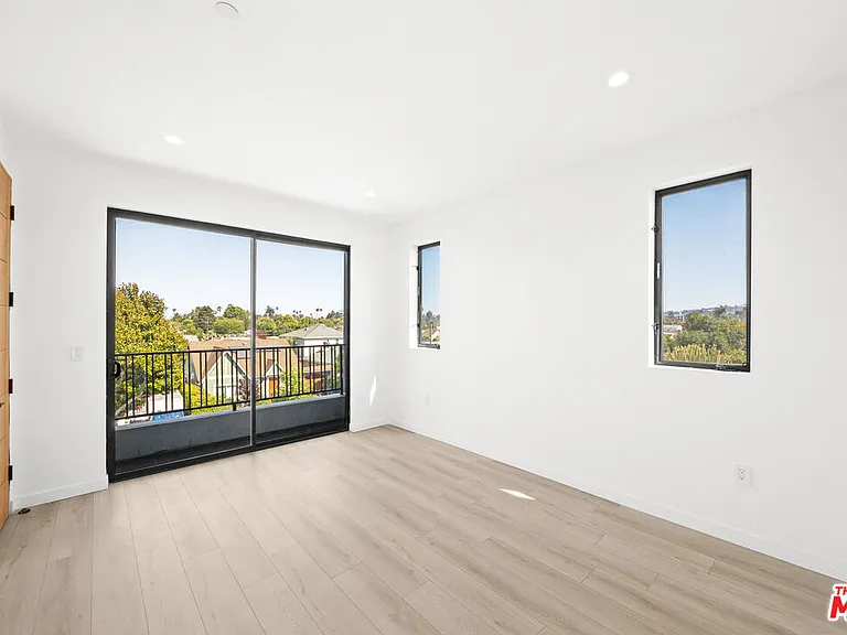 2123 S Cloverdale Ave #1 — Photo 18