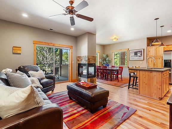 3rd image of 10183 Palisades Dr Unit 4