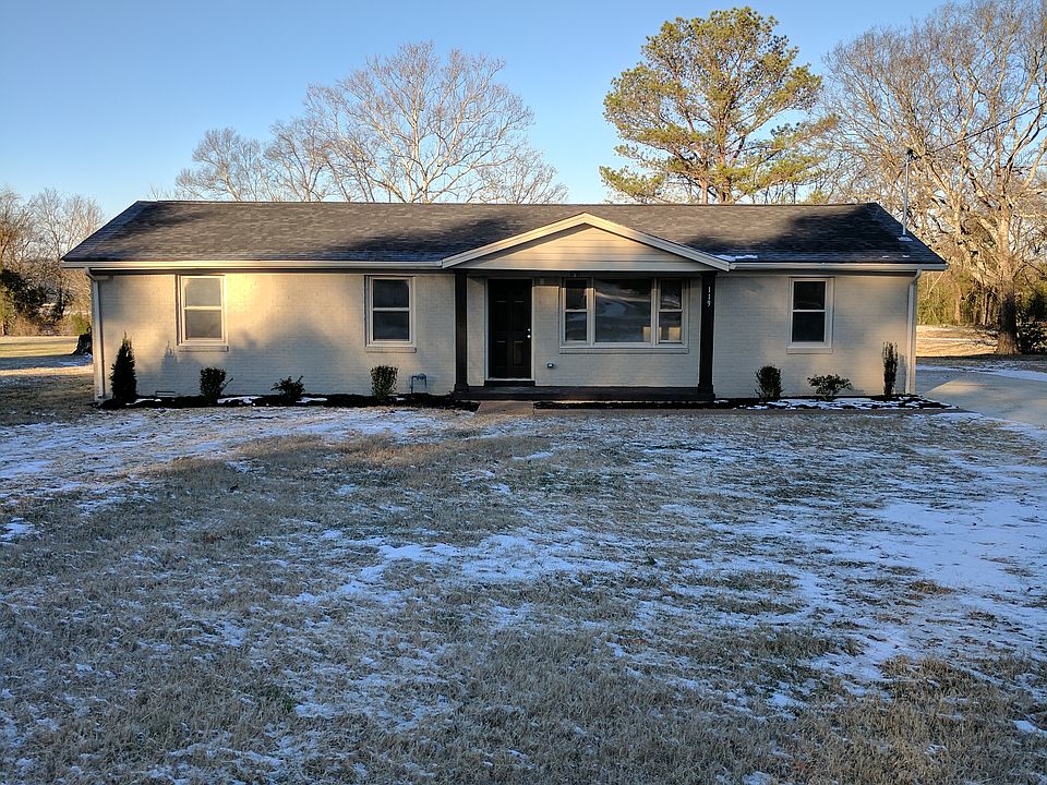1st image of 119 Oak Park Dr