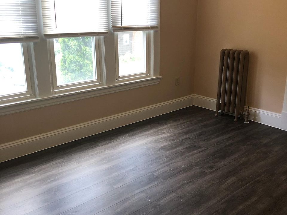 2nd image of 37 Highland St