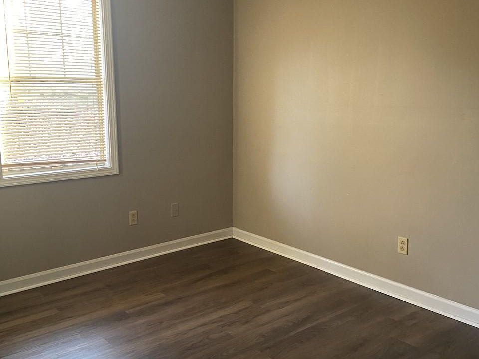 1st image of 719 Phillips St #B