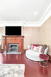 Sold by Societe Real Estate