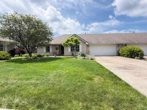 3427 Village Dr, Anderson, IN 46011