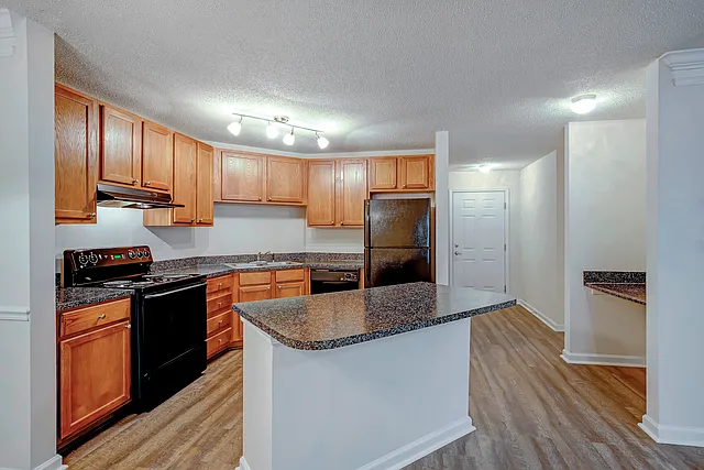 Walden Legacy Apartment Homes — Photo 40
