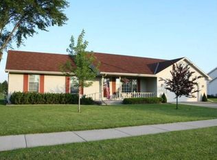 722 Swan Rd, De Pere, WI 54115