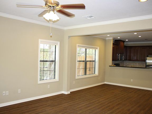 2nd image of 106 Moss St