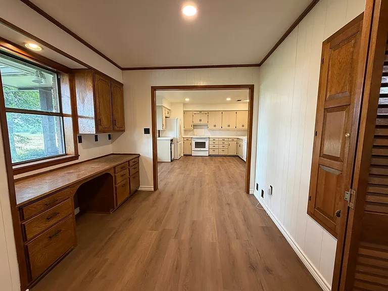 5166 Interstate Highway 30 Service Rd — Photo 13