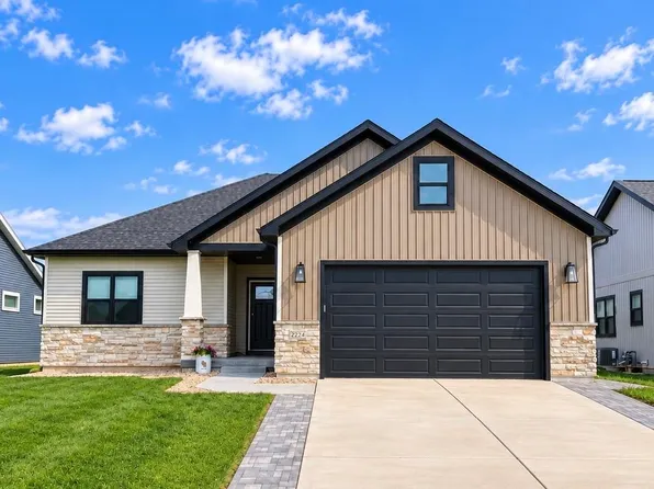2224 Otteson Dr, Stoughton, WI 53589