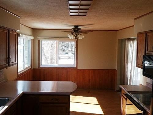 5th image of 1093 Olympia Ln
