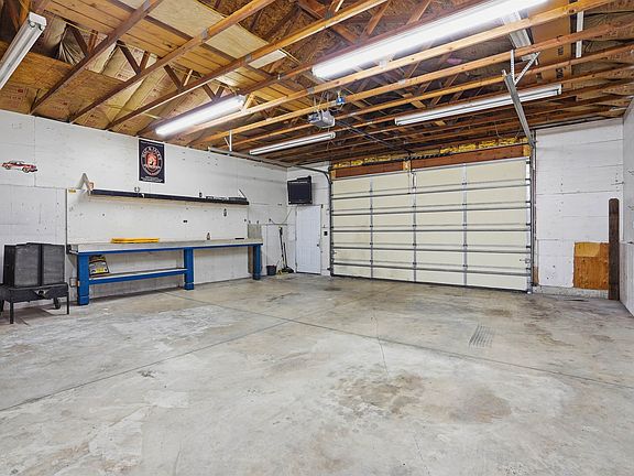 4th image of 3703 E 18th Ave