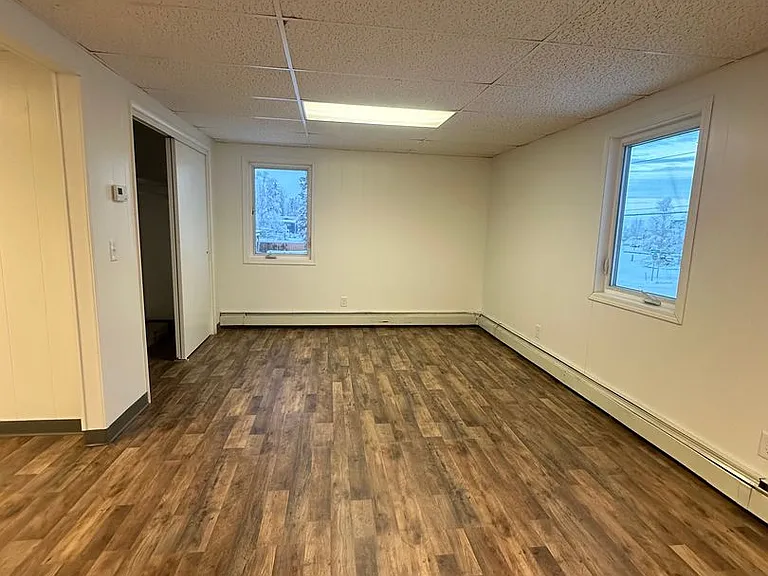 1007 Aurora Dr — Photo 3