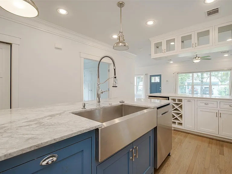 4814 Siegel St — Photo 10