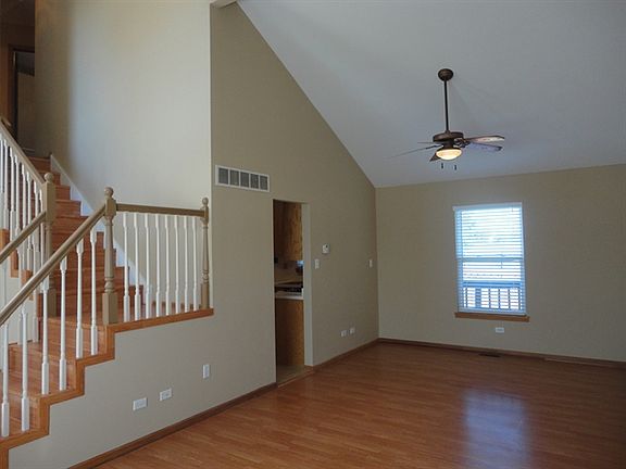 4th image of 4515 Skylark Ln