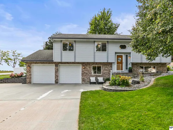 13201 Schirra St, Omaha, NE 68138