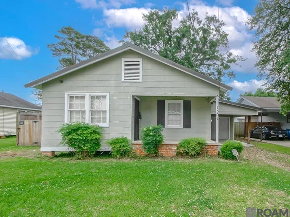 130 4th St, Port Allen, LA 70767