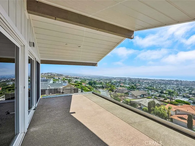 3921 Calle Real — Photo 9