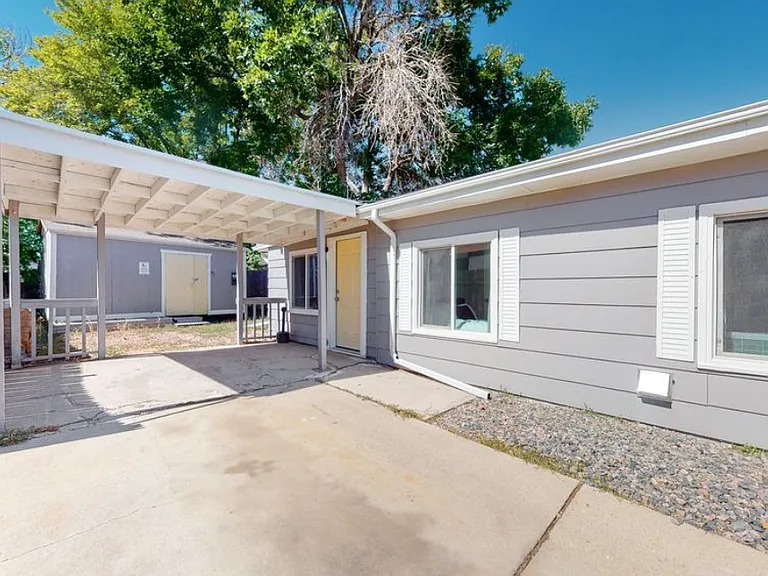 9021 Rampart St — Photo 2