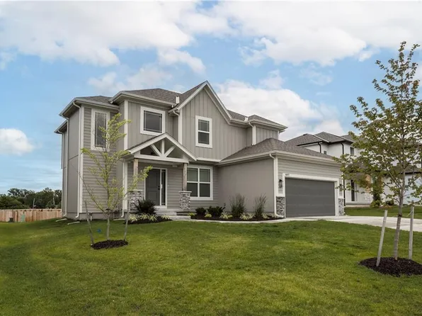 16977 S Mahaffie St, Olathe, KS 66062