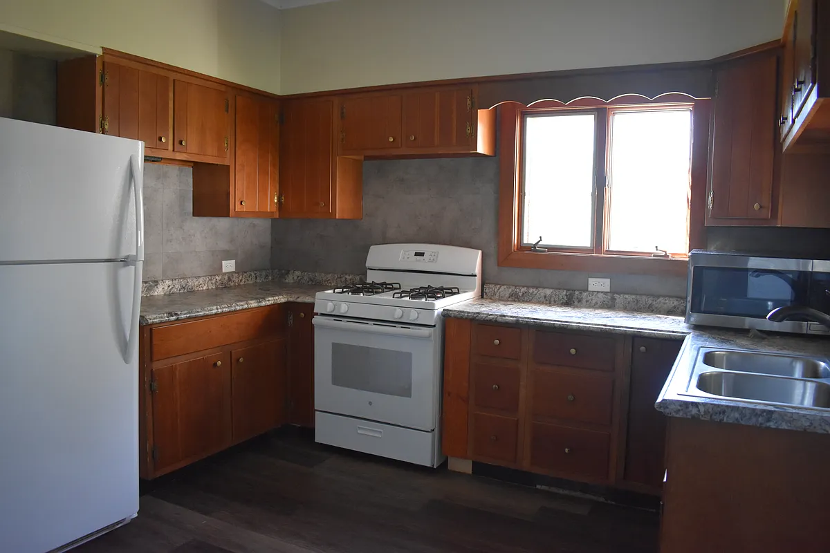 Building Photo - 118 Ives Ave #A