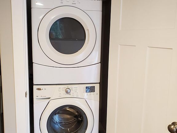 Washer & dryer.