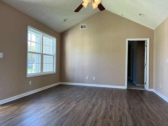 5th image of 1705 Madison Ct