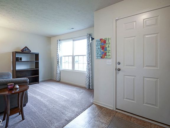 2nd image of 1739 Elderberry Dr