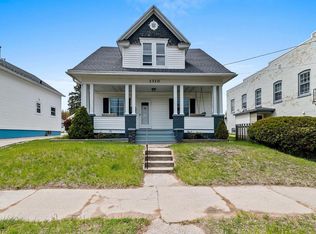 1310 S 15th St, Manitowoc, WI 54220