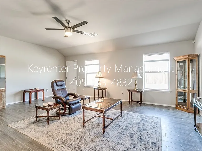 1636 Eighty Niner Ter — Photo 5