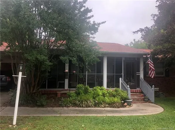1775 Debbie St, Kannapolis, NC 28083