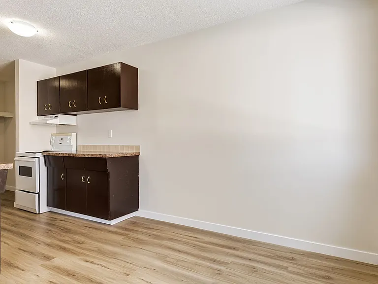 29 Grand Dr #2 — Photo 8