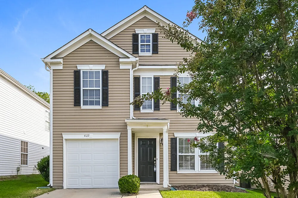 3 bed, 2.5 bath, 1627 sqft, $1,955 — Photo 1