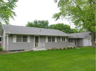 575 Terry Ave, Aurora, IL 60506