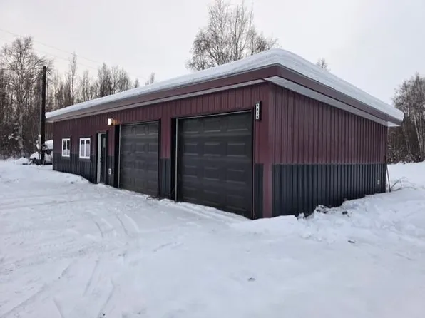 1415 Benn Ln, North Pole, AK 99705