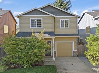 13702 NE Couch St, Portland, OR